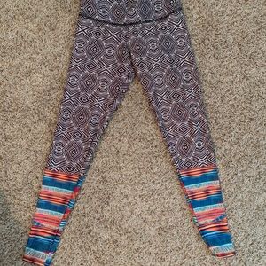 ONZIE tribal print legging size Small